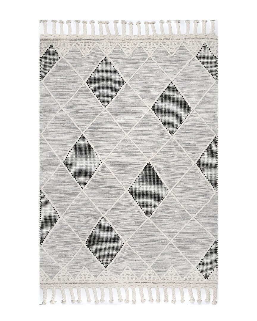 Nuloom Becca Diamond Trellis Tassel Wool Wool-blend Rug In Ivory