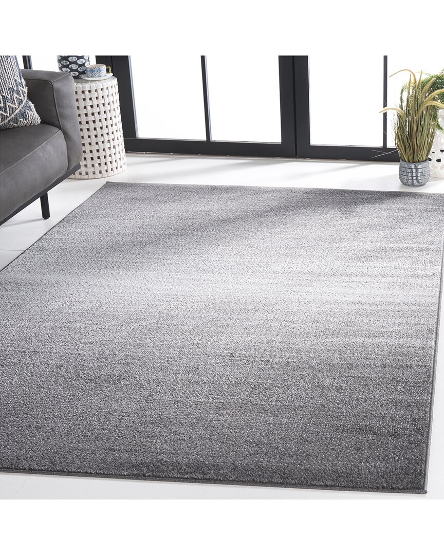 Safavieh Adirondack Frostmarsh Power Loomed Rug Grey / Ligh In Gray