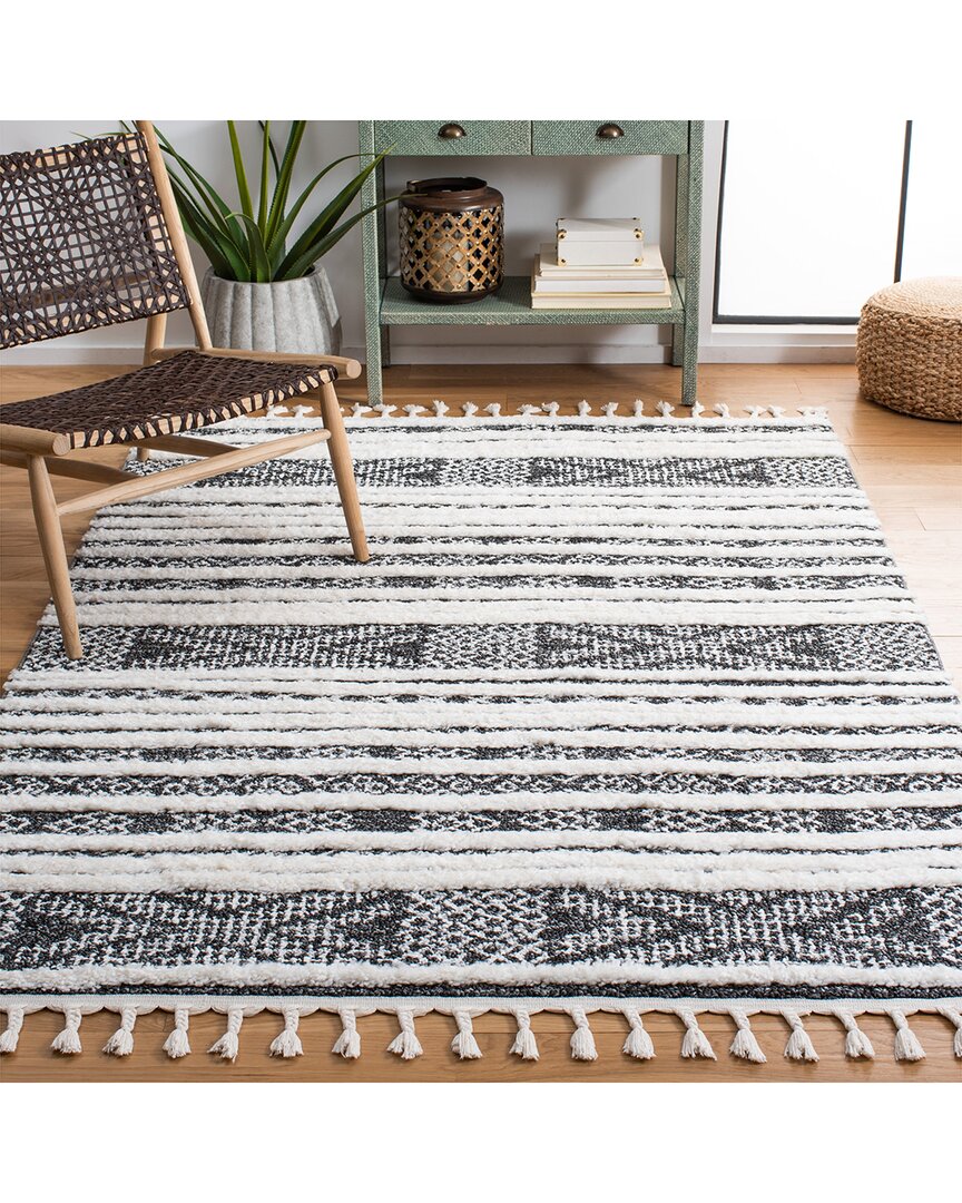 Safavieh Moroccan Tassel Shag Polypropylene Pile Rug In Black