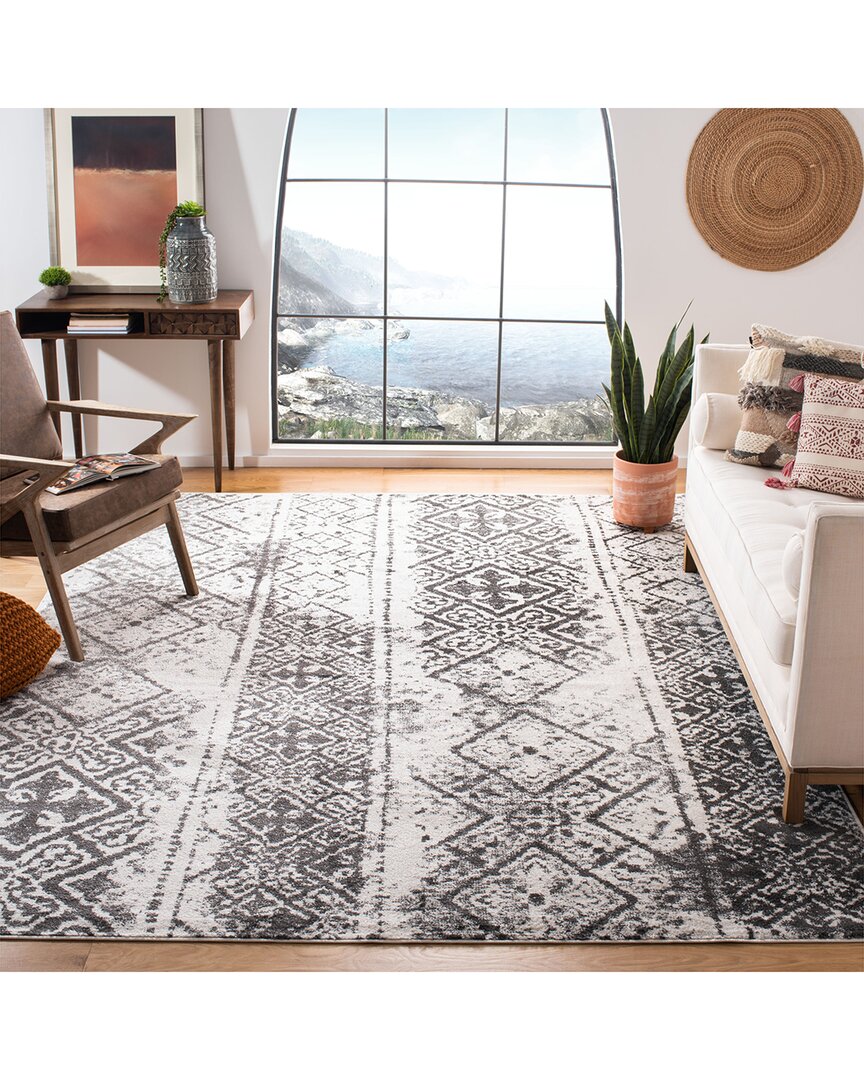 Safavieh Adirondack Oakshade Power Loomed Rug Silver / Blac In Gray