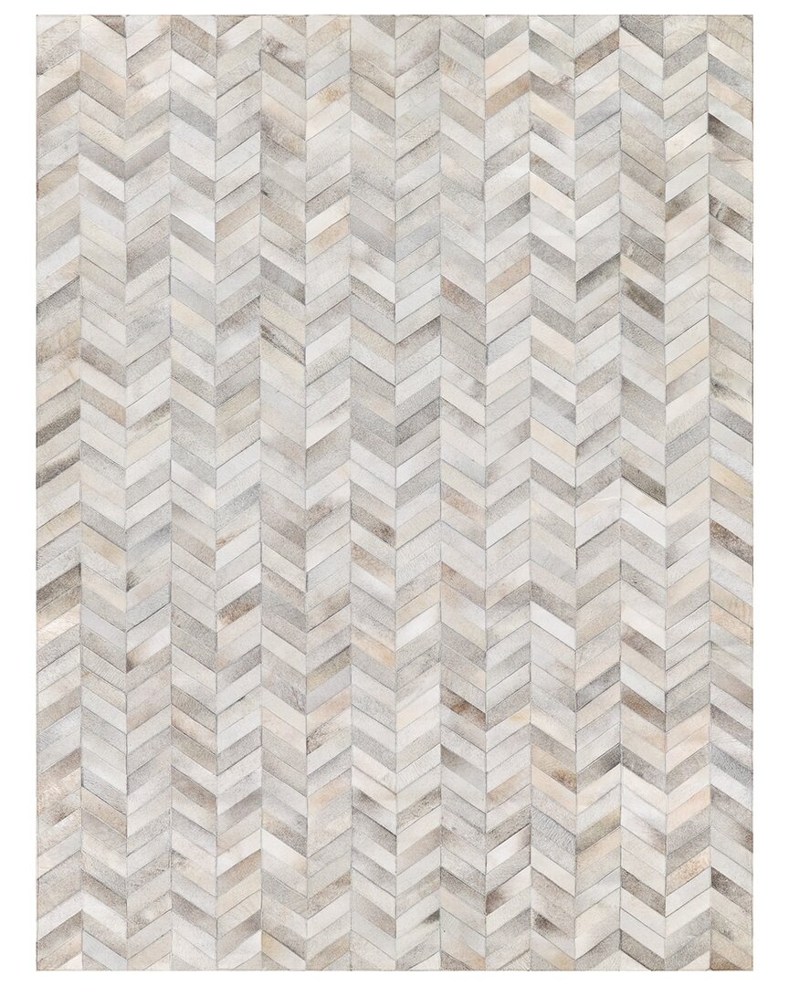 Exquisite Rugs Natural Hide Cowhide Rug In White