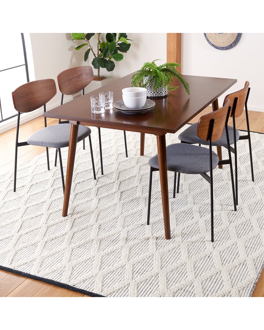 Safavieh Natura Wool Rug