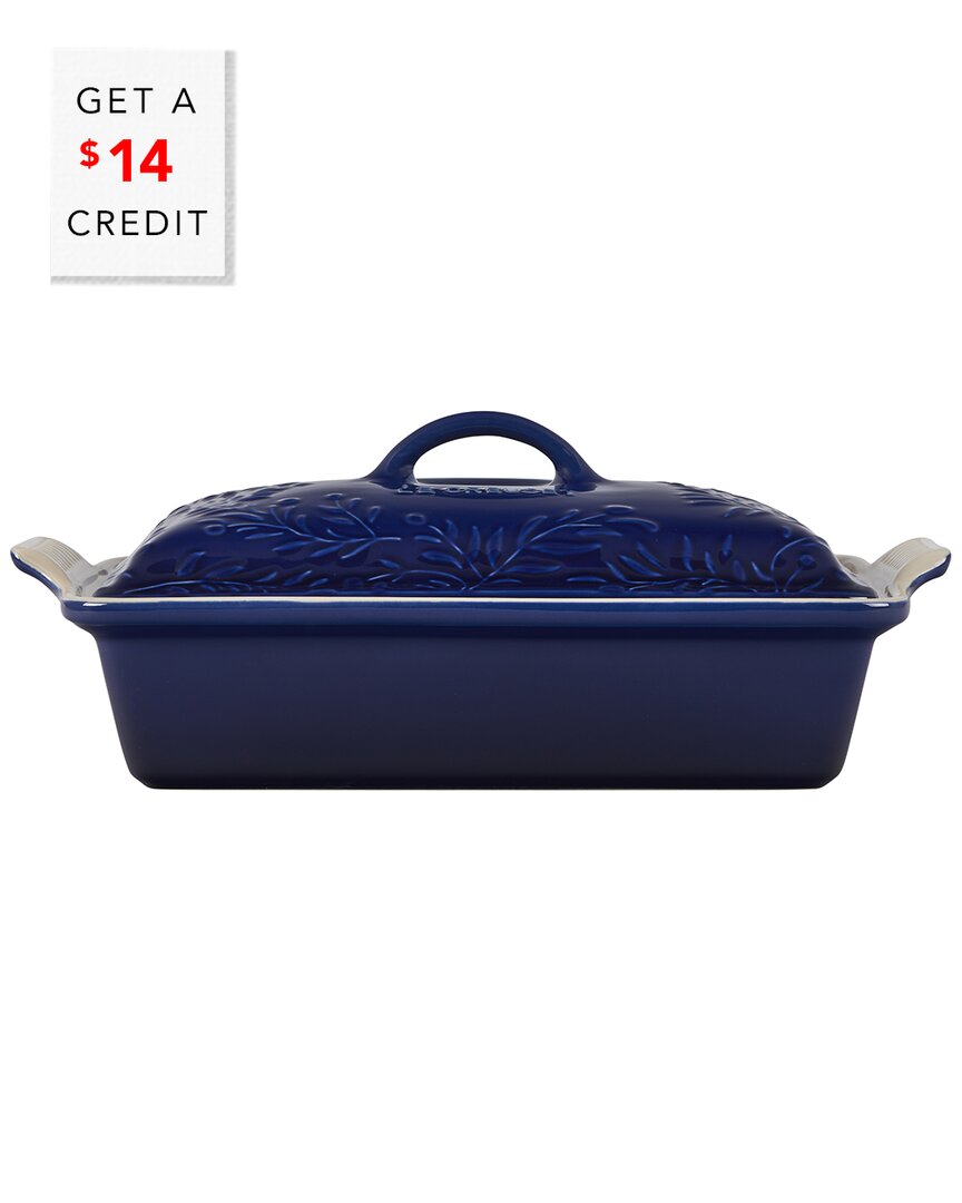 LE CREUSET INDIGO EMBOSSED LID HERITAGE COVERED CASSEROLE BAKING DISH WITH $14 CREDIT