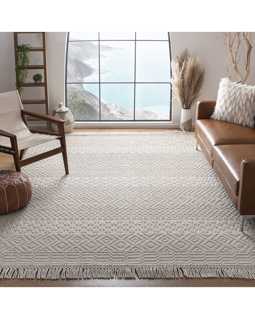 Safavieh Natura Wool Rug