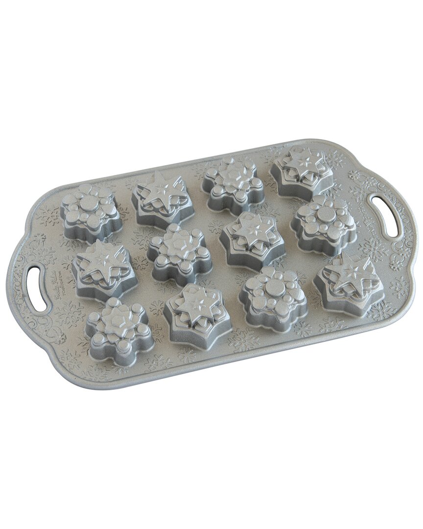 Nordic Ware Frosty Flakes Pan In Gray