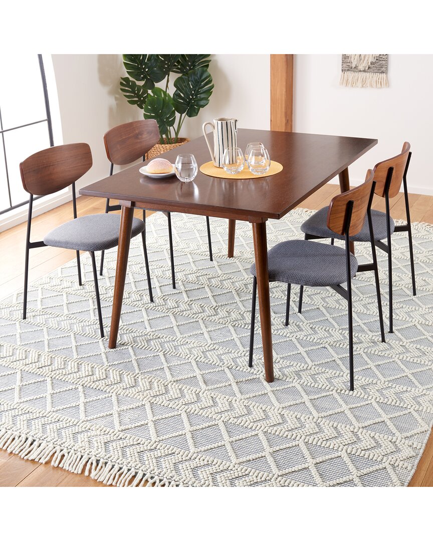 Safavieh Natura Wool Rug