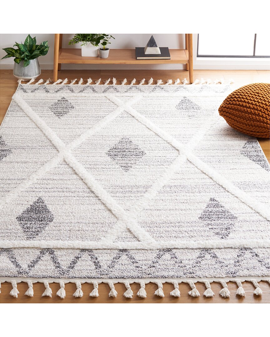 Safavieh Moroccan Tassel Shag Polypropylene Pile Rug In Neutral
