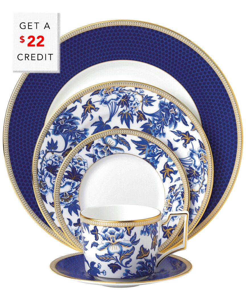 Wedgwood Hibiscus Plate Setting With $22 Credit